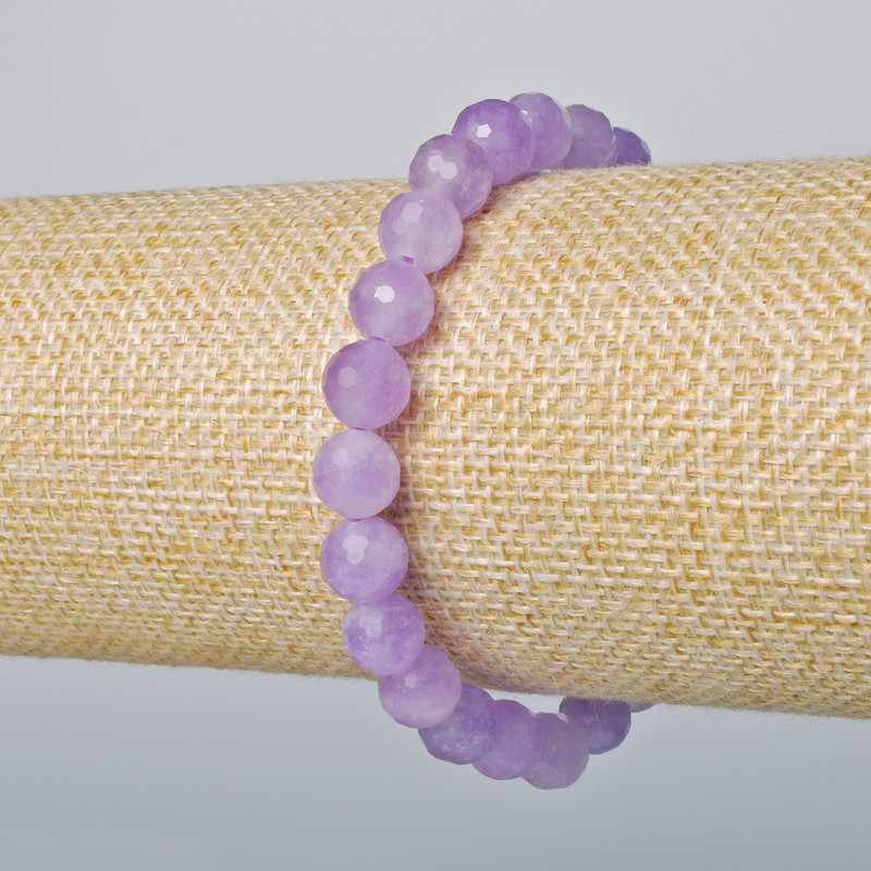 Bransoletka z lawendowego ametystu, naturalny kamień, fasetowana kula, średnica 8 mm ±, długość 18 cm ± (na elastycznej gumce)