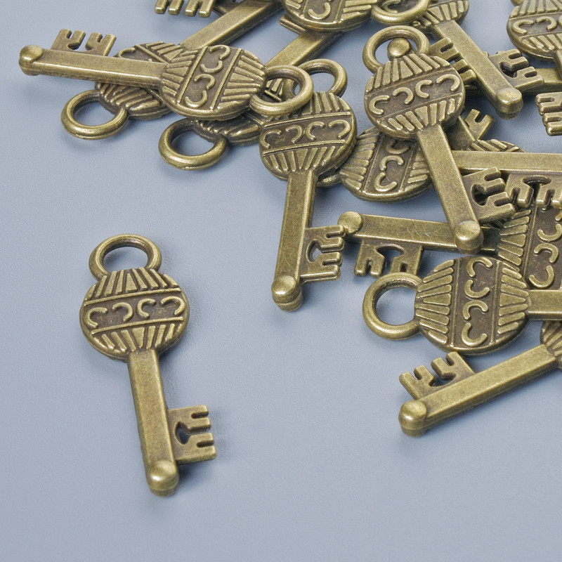 Zawieszka do biżuterii „Klucz”, średnica 26×8 mm, średnica otworu 3,5 mm, zestaw 16 szt. ±, kolor brązowy metalu