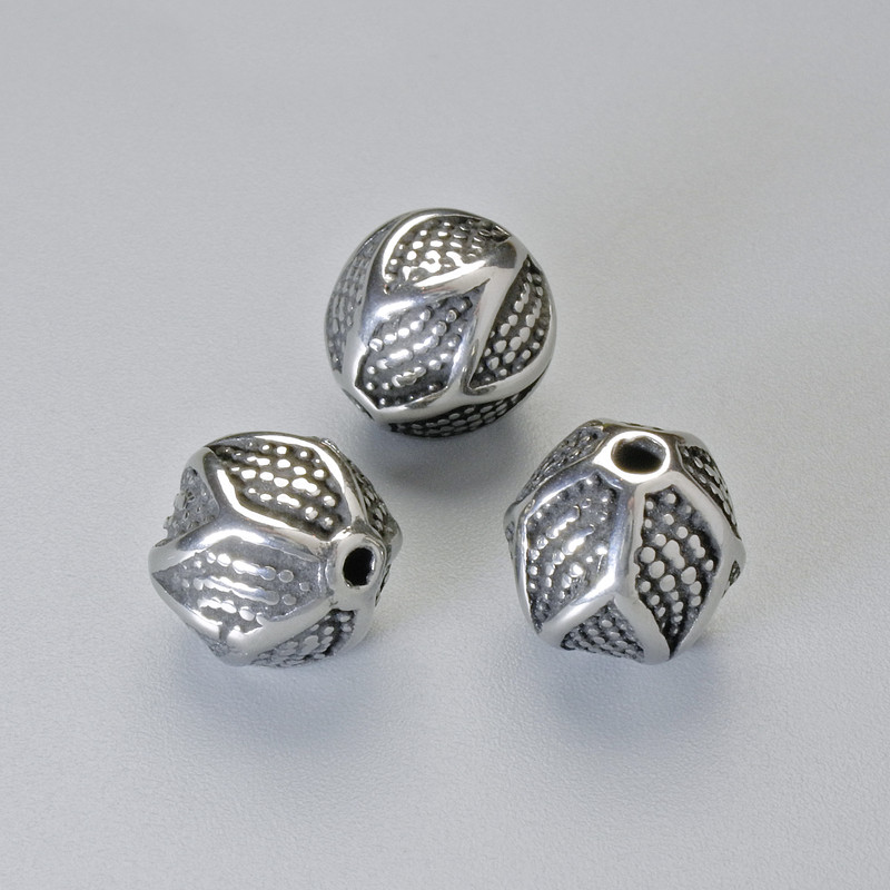 Koralik-wstawka, średnica 9,5×9 mm, otwór 1,7 mm, kolor metalu: srebrny, 1 szt.