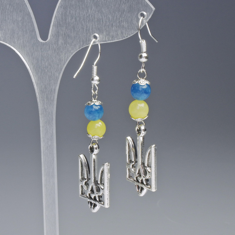 Kolczyki «Herb», średnica 15 mm +/- z koralikami cytrynu i akwamarynu, średnica 6,5 mm +/-, długość 60 mm +/-, srebrzysty kolor metalu