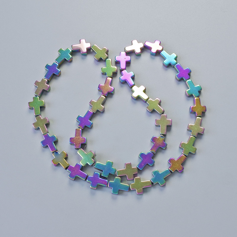 Koraliki hematytu w kształcie krzyża, kolor chameleonowy, średnica 8,5×10,5×3 mm, długość 40 cm ± na nici