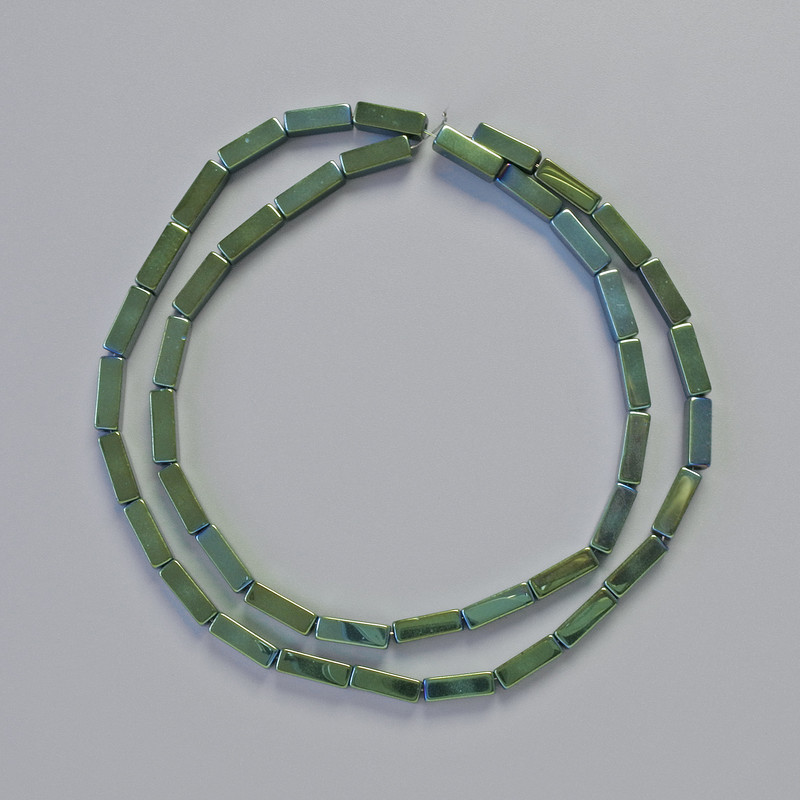 Koraliki hematytu prostokątne 9×3 mm ± kolor zielony kameleonowy, na nitce