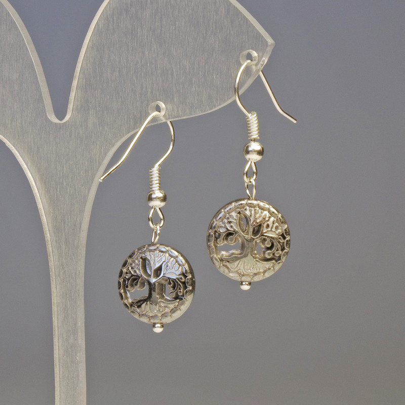 Kolczyki z hematytu i drewna, srebrne, o średnicy 12×4 mm, długość 3,2 cm