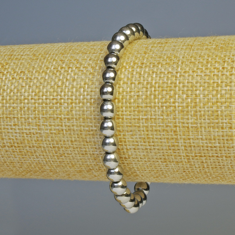 Bransoletka z hematitu – kuleczki, kolor srebrny, średnica 6 mm, długość 18 cm, elastyczna