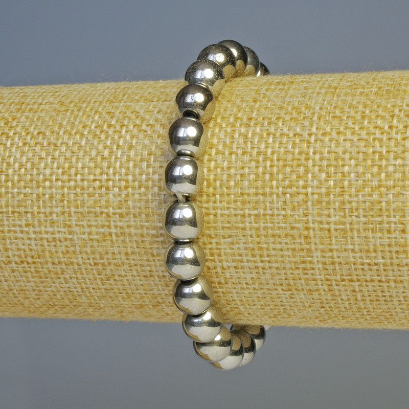 Bransoletka hematyt - kuleczka, kolor srebrny, średnica 8 mm ±, długość 18 cm ±, elastyczna