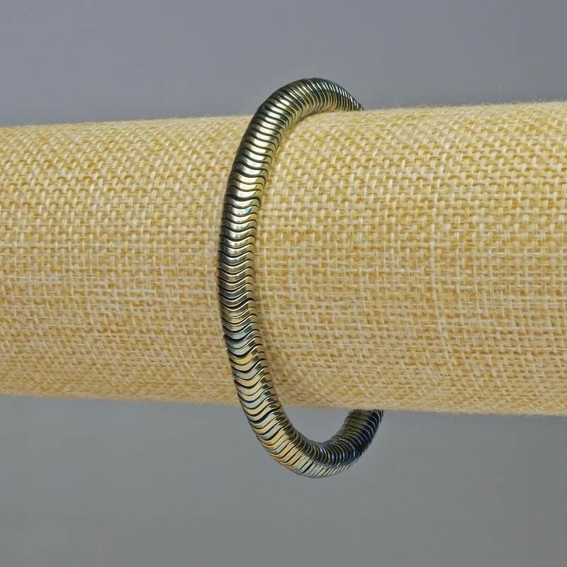 Bransoletka z hematitu, rondel falisty, kolor czarne złoto z efektem kameleona, średnica 6×1 mm, długość 18 cm, elastyczna