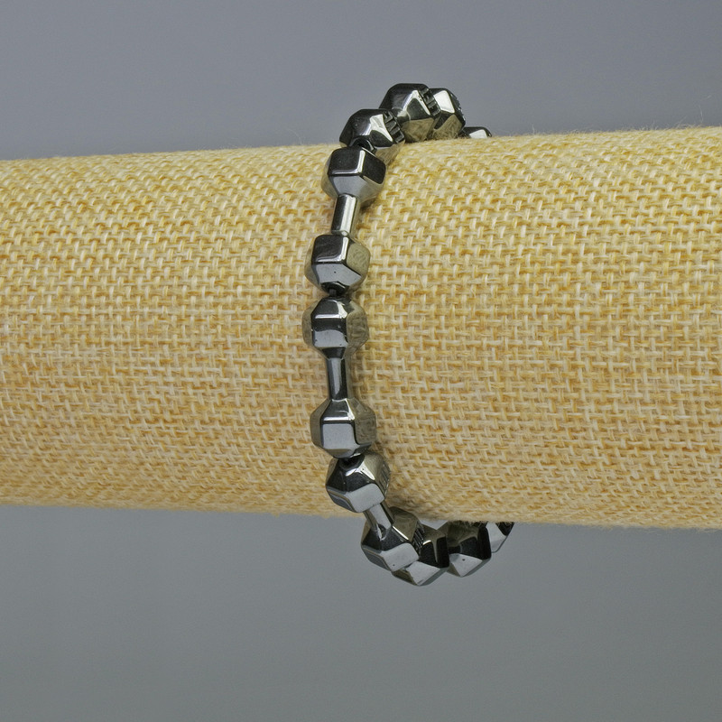 Bransoletka hematyt w kształcie hantli, kolor czarny, średnica 21×7 mm, długość 18 cm, elastyczna