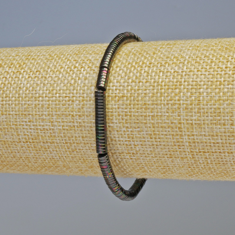 Bransoletka z hematitu w rondelowym kształcie — kolor czarny, tęczowy i wielobarwny, średnica 4×1 mm, długość 18 cm, elastyczna