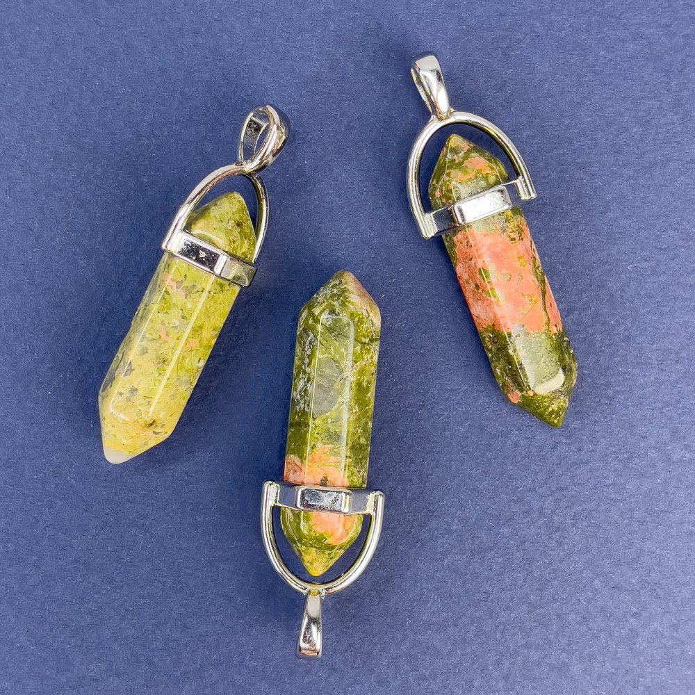 Wisiorek z heliotropu, sześciokąt, 4 cm