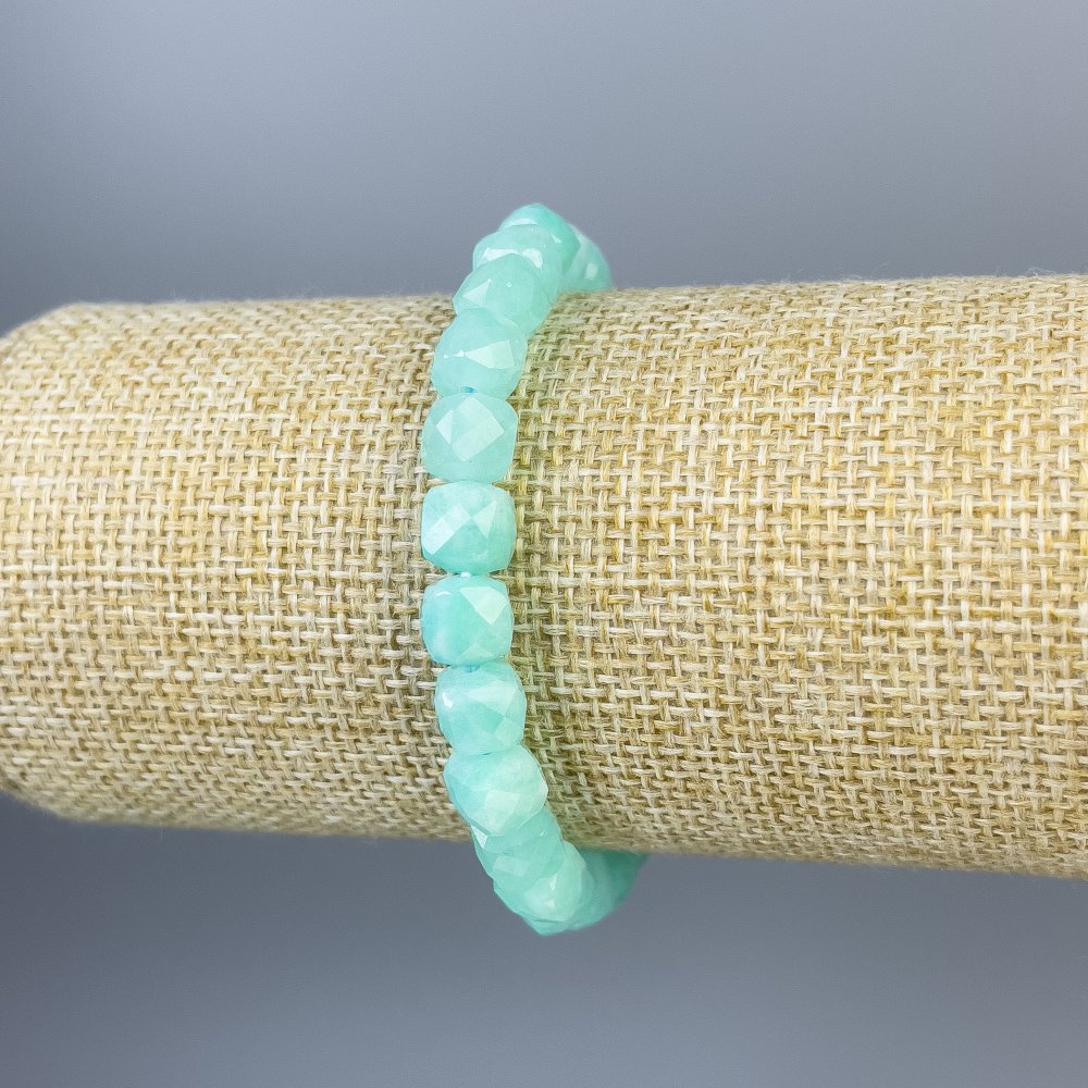 Bransoletka z angelitu, fasetowane kostki, wymiar 7×7 mm, długość 18 cm, elastyczna