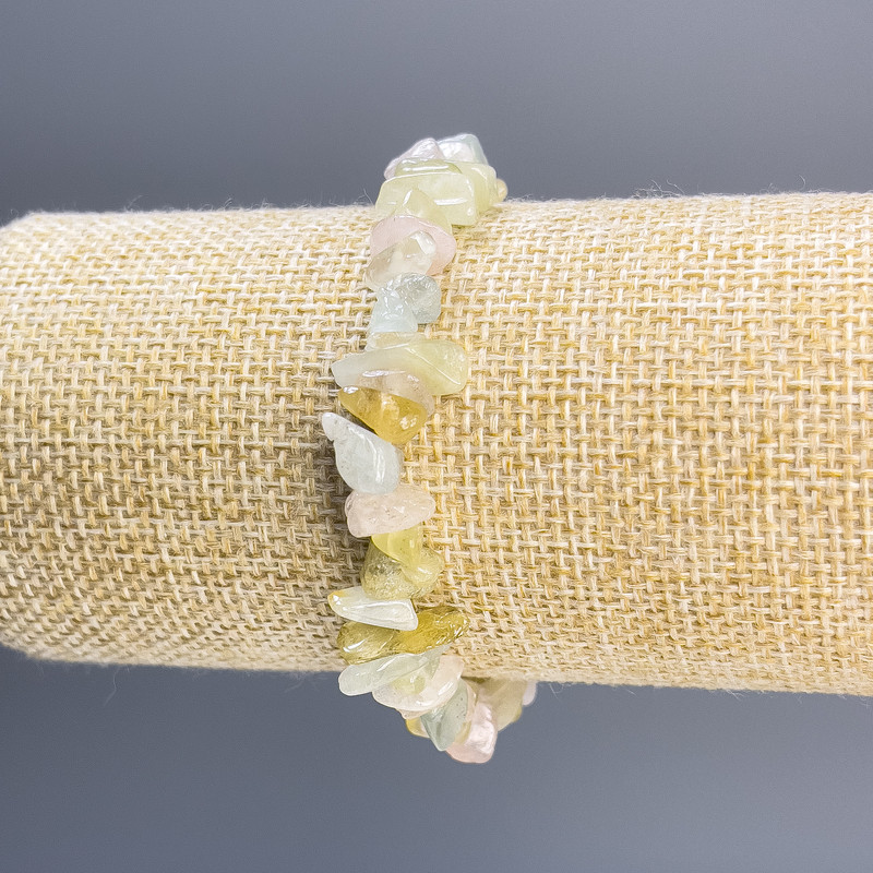 Bransoletka z morganitu – drobinki, średnica 9×43 mm, długość 18 cm, elastyczna