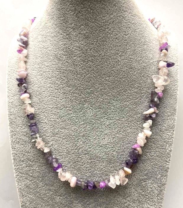 Naszyjnik z mieszanki drobnych kamieni