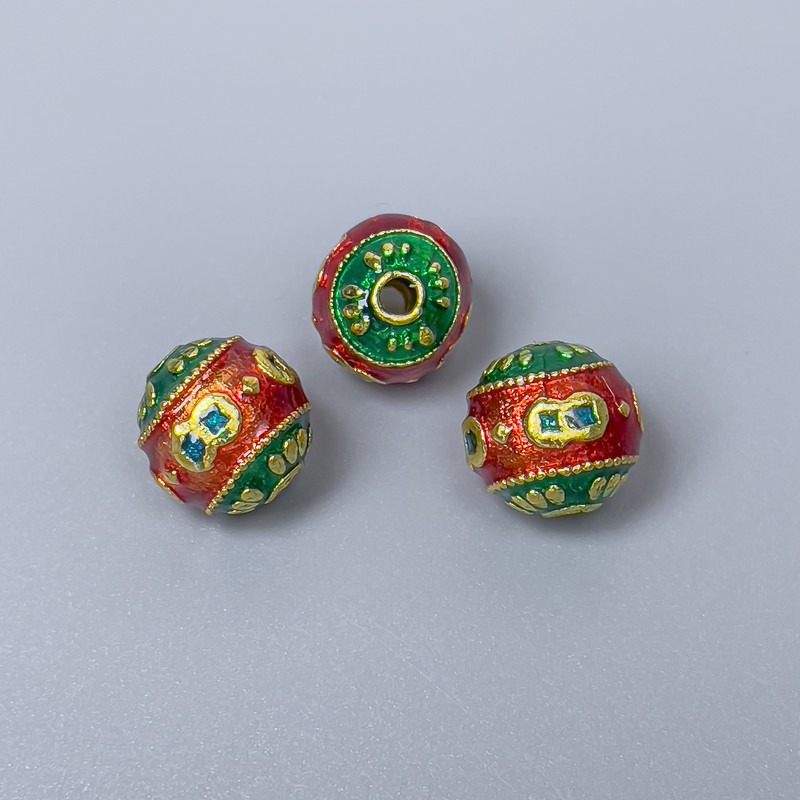 Koralik Cloisonné czerwony i zielony z emalią, średnica 10 mm ±, otwór 2 mm, kolor metalu złocisty, 1 szt.