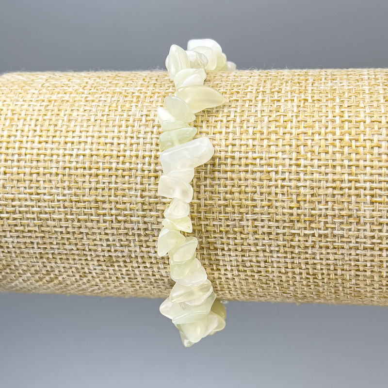 Bransoletka z odłamków onyksu, średnica 6-10×2-3 мм, długość 18 cm, elastyczna