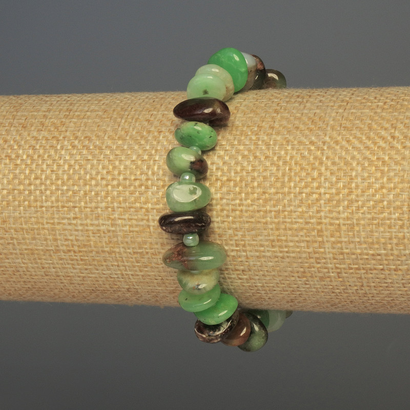 Bransoletka z chryzoprazem fasetowanym, na elastycznej gumce, średnica 8–12×4 mm, z koralikami 3 mm, długość 18 cm