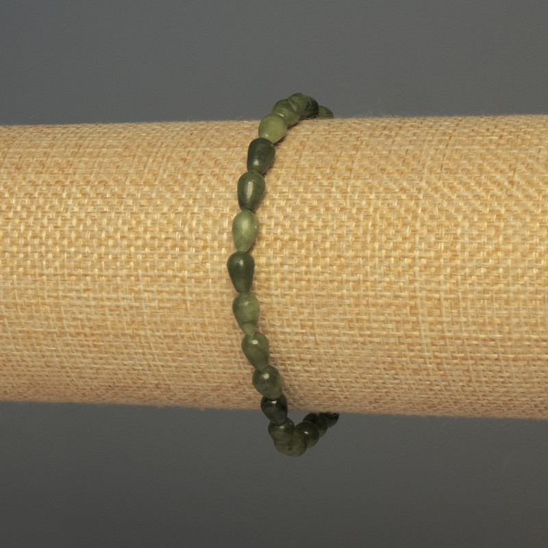 Bransoletka z jadeitu w kształcie kropli, średnica 7×4 mm, długość 18 cm, elastyczna