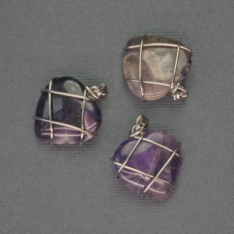 Wisiorek Serce z ametystem w srebrnym opleceniu