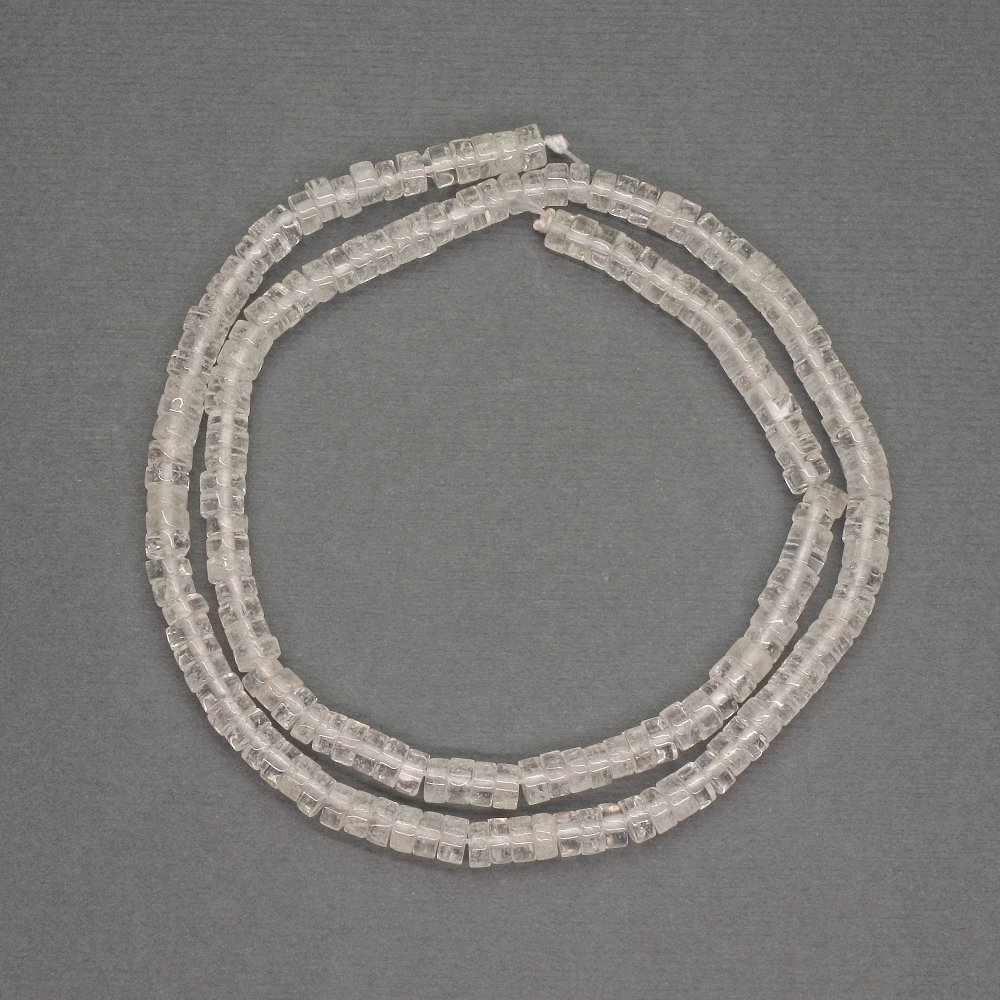 Koraliki z naturalnego kamienia – górski kryształ rondel, średnica 4,5×2 mm, długość 39 cm