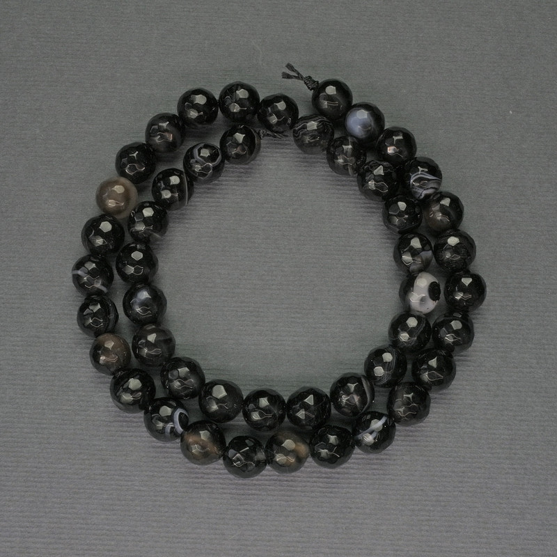 Koraliki agatowe fasetowane – kuleczki, średnica 8 mm ±, na nici, długość 37 cm ±