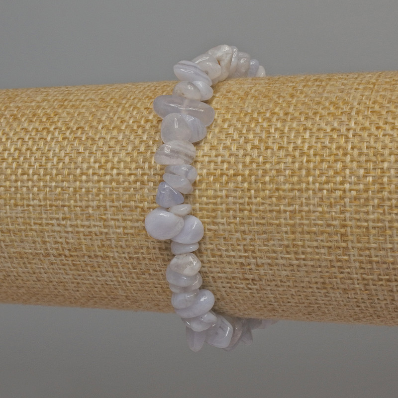 Bransoletka z błękitnego agatu - odłamki, średnica 8-10×2-4 mm, długość 18 cm, elastyczna