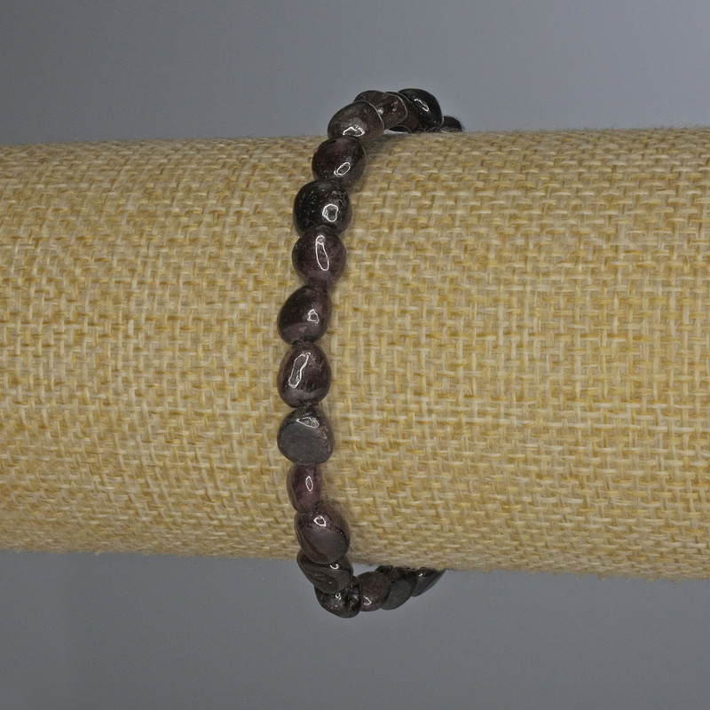 Bransoletka z granatu fasetowanego, średnica 7×6 mm, długość 18 cm +/- elastyczna