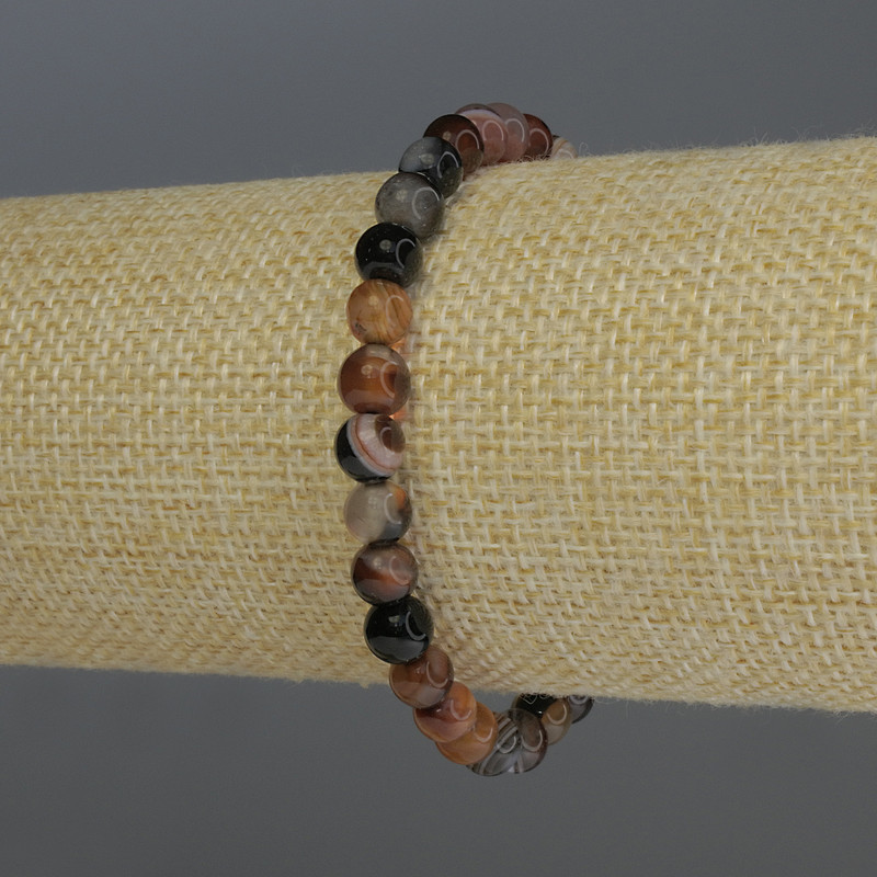 Bransoletka z agatu, gładkie kuleczki, średnica 6 mm ±, długość 18 cm, elastyczna