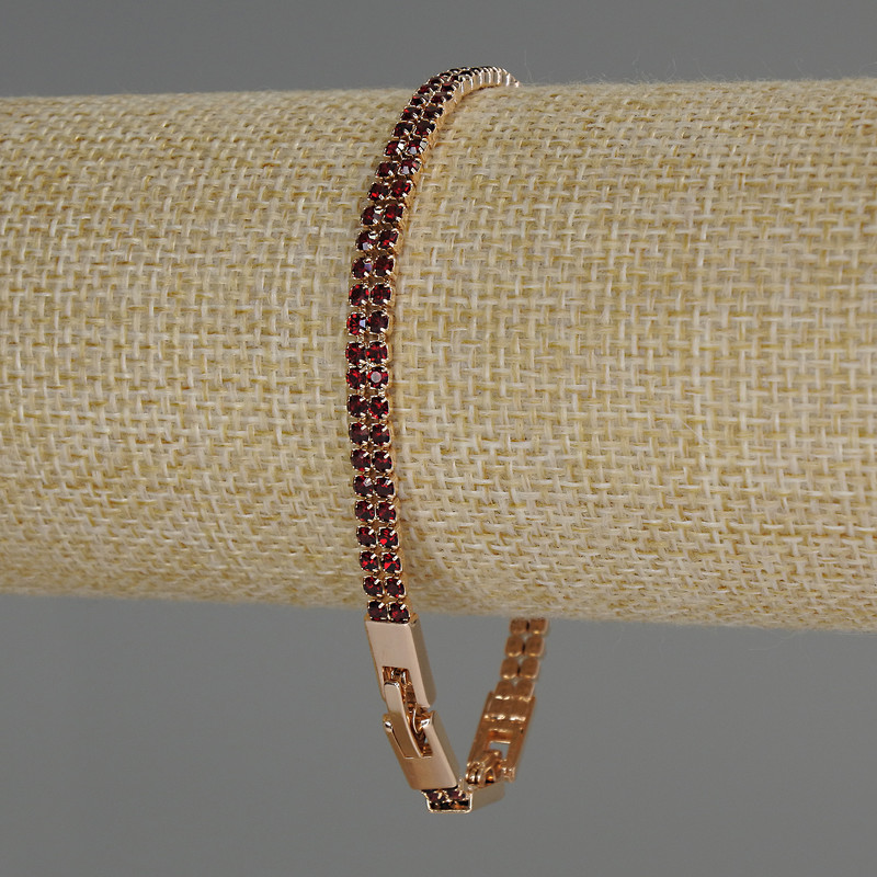Bransoletka Xuping z pozłotą 18K i czerwonymi kryształami, grubość około 4,5 mm, długość 17–19 cm