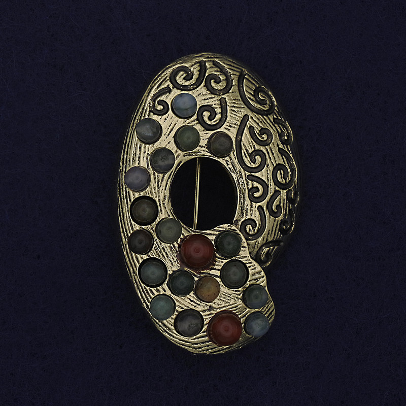 Broszka Akcent Asorty kamienie złocistego metalu 40×25 mm+