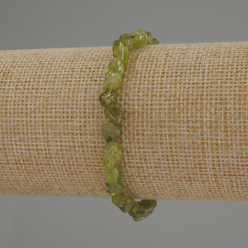 Bransoletka z chryzolitu, fasetowana, średnica 6–10×6 mm, długość 18 cm, elastyczna