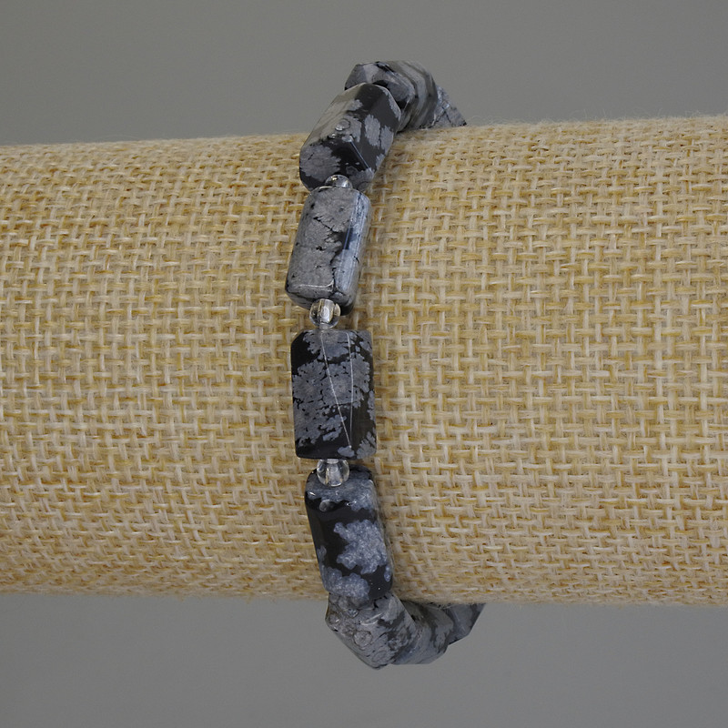 Bransoletka ze śnieżnego obsydianu „Łzy Apaczów” — fasetowany szlif, średnica 12×7 mm, koraliki 3 mm, długość 18 cm, elastyczny