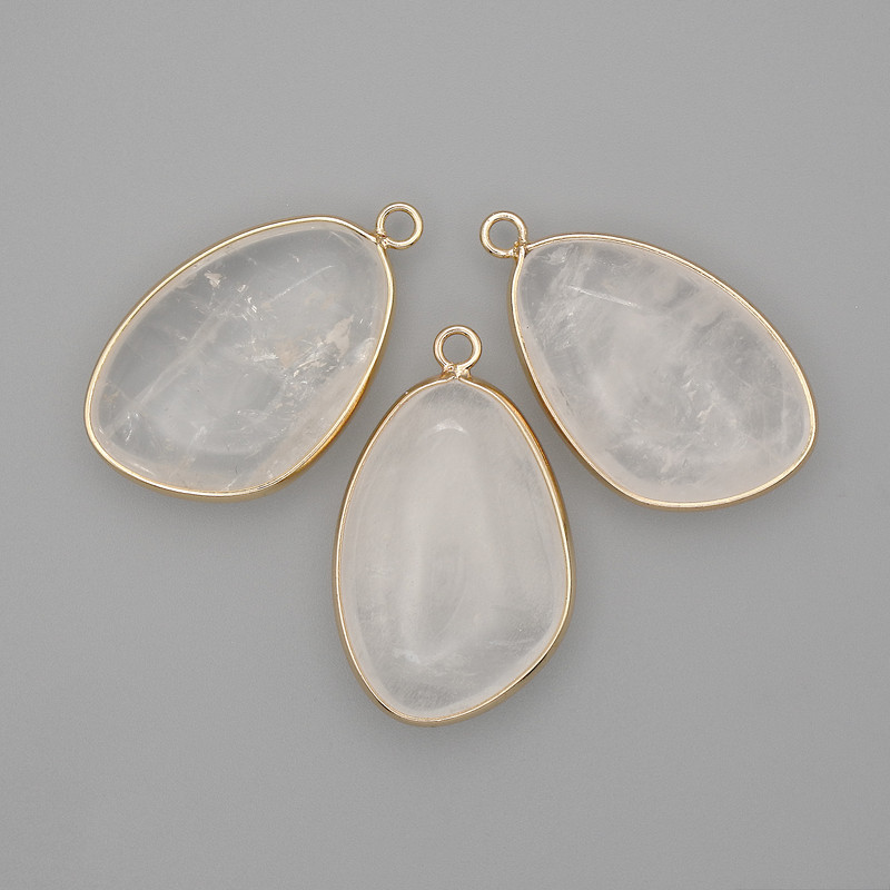 Wisiorek z kryształu górskiego w złocistej oprawie metalowej 21×35 mm+