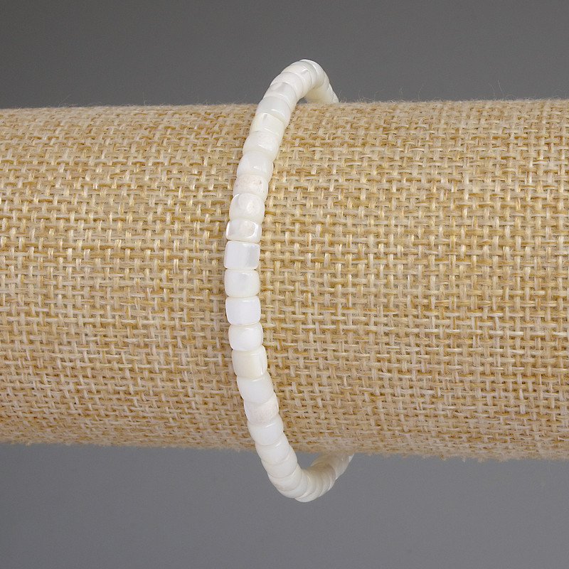 Bransoletka z masy perłowej rondel, średnica 5×4 mm, długość 18 cm, elastyczna