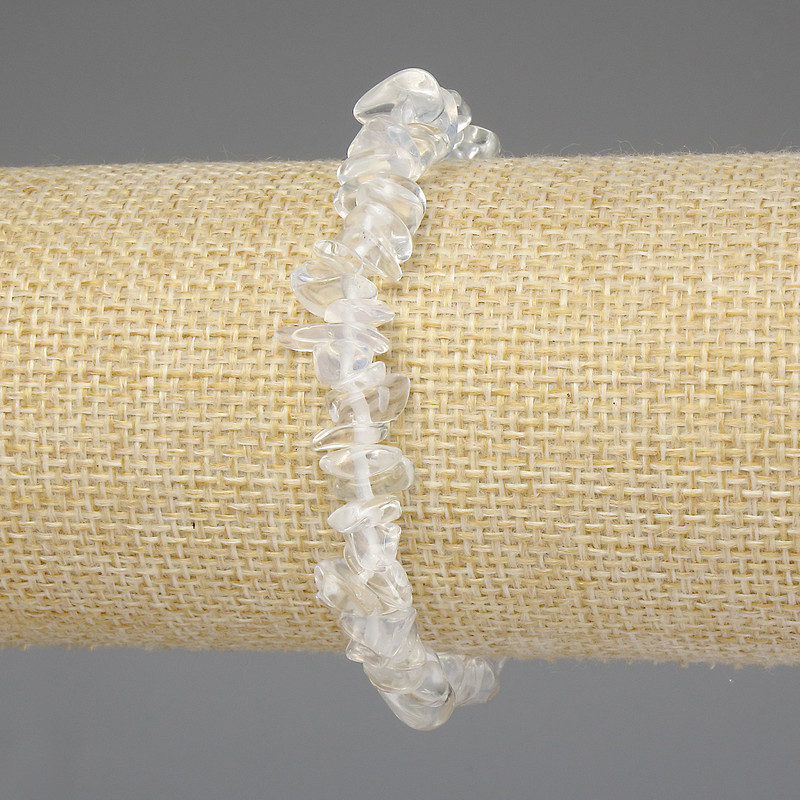 Bransoletka z kamienia księżycowego i górskiego kryształu, kryształki 7–10×2–5 mm, długość 18 cm, elastyczna