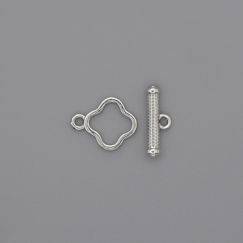 Zapięcie toggle w kształcie koniczyny, srebrny kolor metalu, 14×3 mm ±, średnica 10 mm ±, średnica otworu 8 mm ±