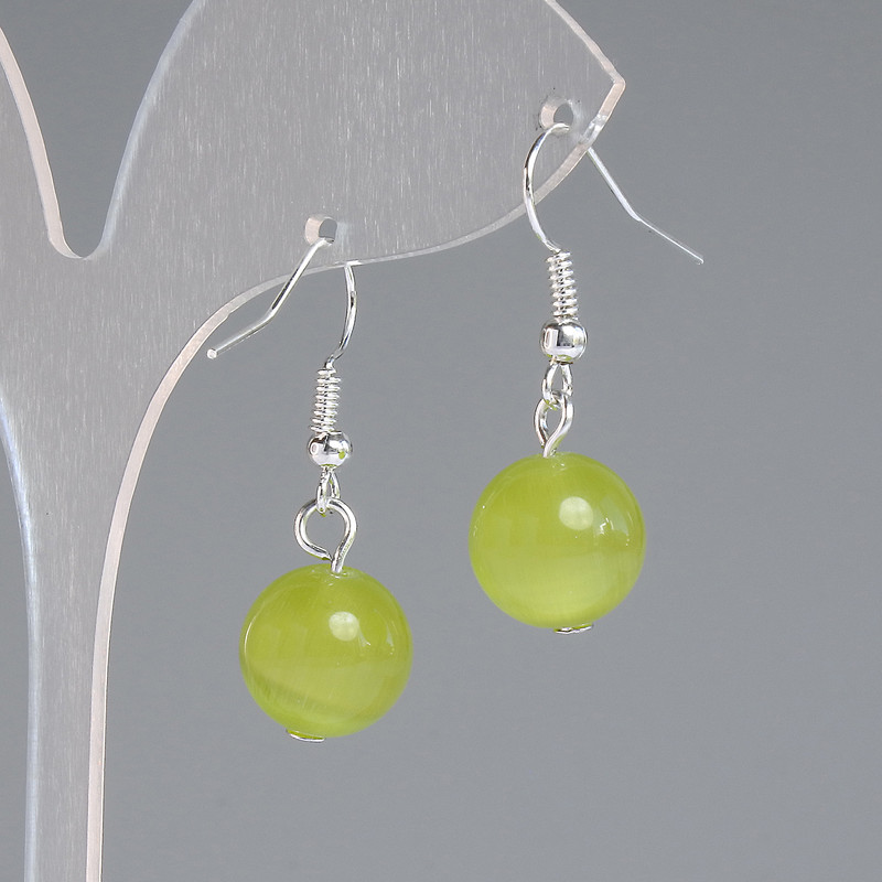 Kolczyki z oliwkowym kocim okiem, gładka kulka, średnica 11,5 mm, długość 30 mm, metal srebrny