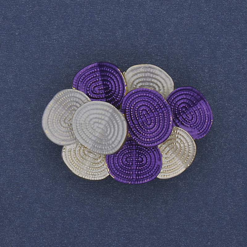 Broszka-kulon Akcent 36×26 mm ± kolorowa emalia, metal złocisty