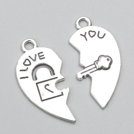 Wisiorek połówka serca, 30×15 mm, opakowanie 10 połówek ± 20 g