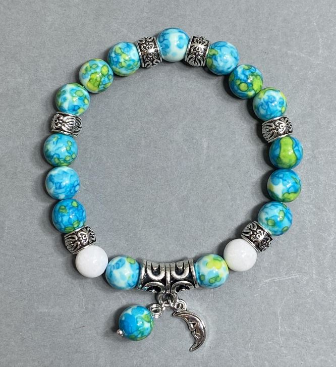 Bransoletka z agatą i wariacytem (sztuczna) – koralik o średnicy około 8,5 mm, długość 18 cm, elastyczna