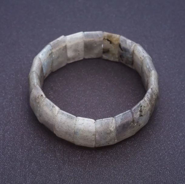 Bransoletka z labradorytu na gumce 2,4×1,1 cm +