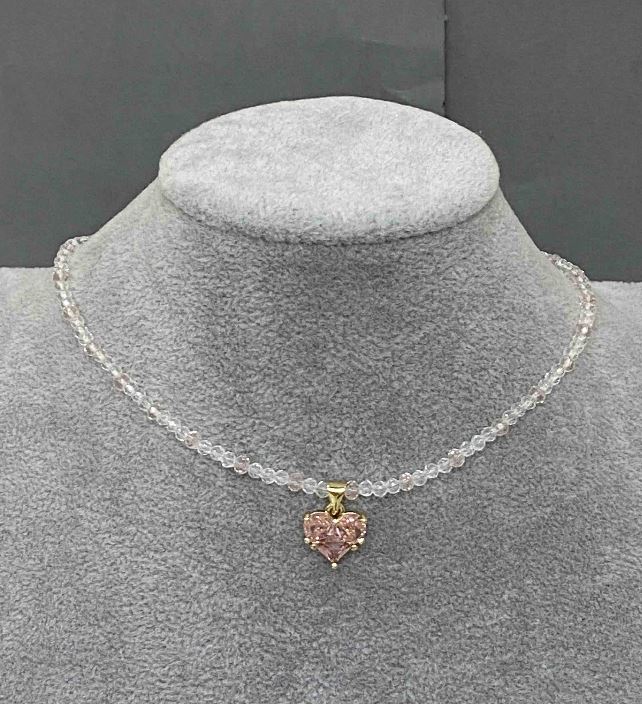 Choker z czeskiego kryształu, fasetowane rondelki 3×2,5 mm z zawieszką, długość 38 cm + 5 cm przedłużający łańcuszek