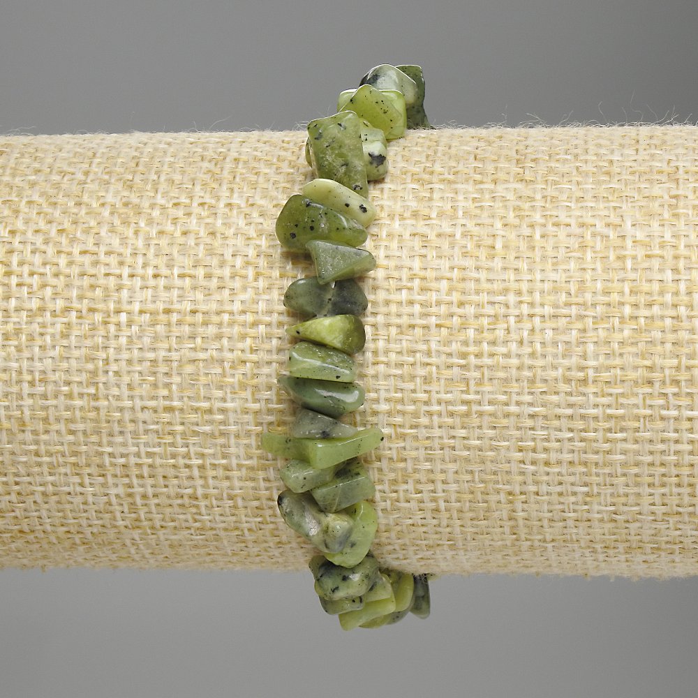 Bransoletka z jadeitu – drobiny, średnica 5–12×2–5 mm, długość 18 cm, elastyczna