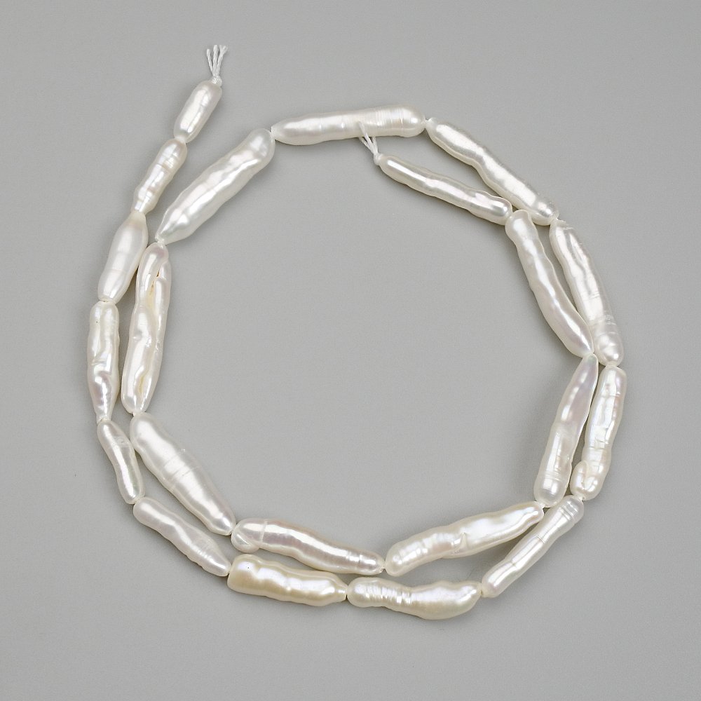 Perły barokowe z odcieniem „benzynowym” 22-21, 5×4-5 mm, długość 39 cm