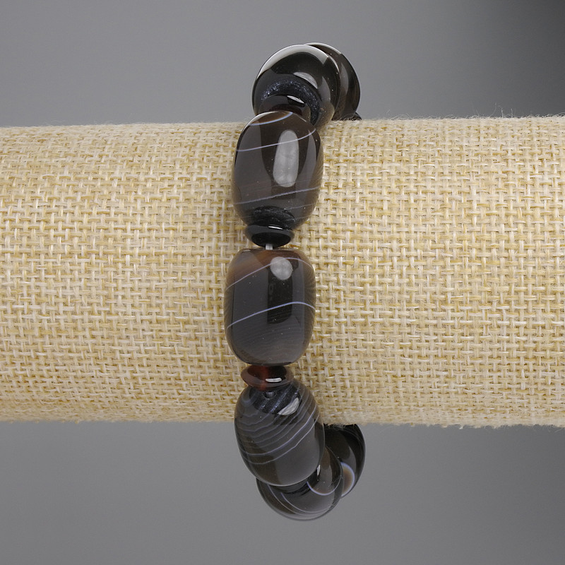 Bransoletka z agatu w kształcie baryłek, średnica 18×14 mm, z rondelami 6×3 mm, długość 18 cm, elastyczna