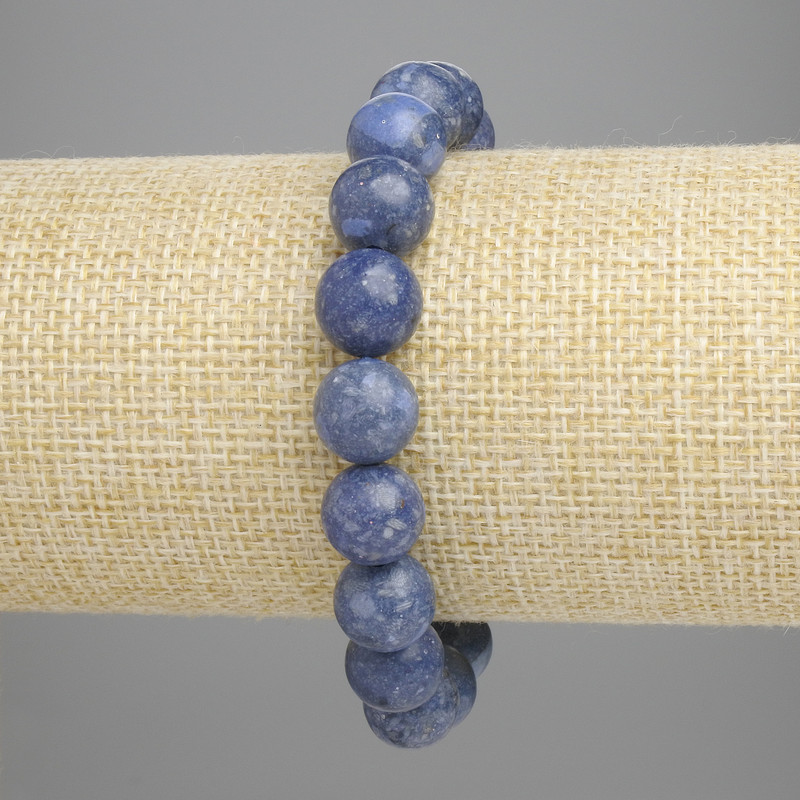 Bransoletka z koralu gąbczastego — gładkie kule o średnicy około 10,5 mm, długość 18 cm, elastyczna