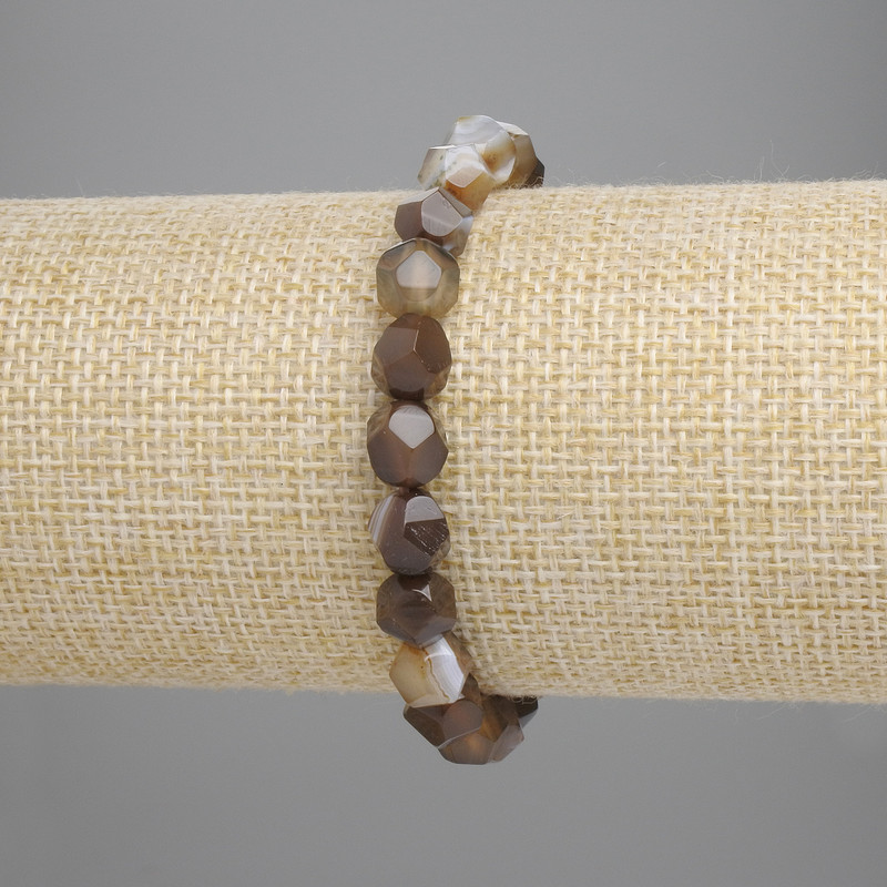 Bransoletka z agatu o wielobocznych fasetach, średnica 8×7 mm, długość 18 cm, elastyczna
