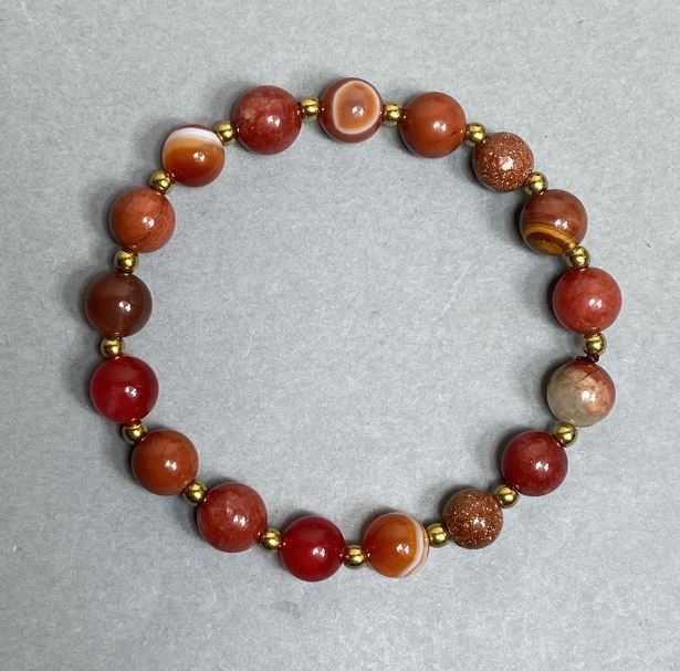 Bransoletka z agatu, awenturytu «złoty piasek» – kuleczki 8 mm ±, hematytu – kuleczki 2 mm ±