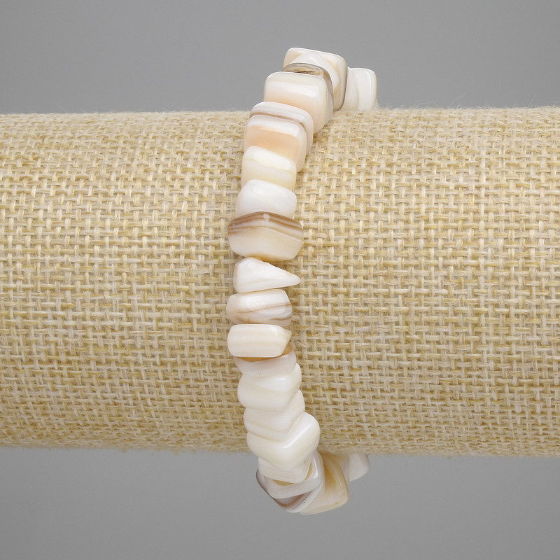 Bransoletka z masy perłowej – fasetowane kuleczki 7–9×3–5 mm, długość 18 cm, elastyczna