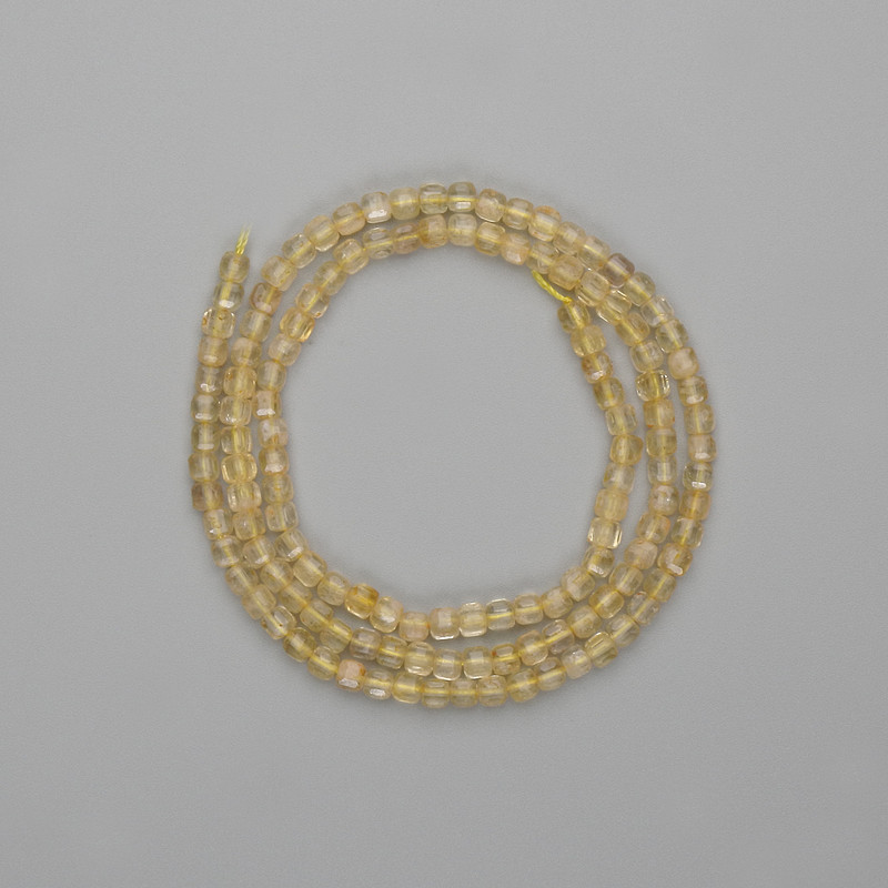 Koraliki cytrynowe fasetowane kostki 3×3 mm, długość około 39 cm +- na nitce