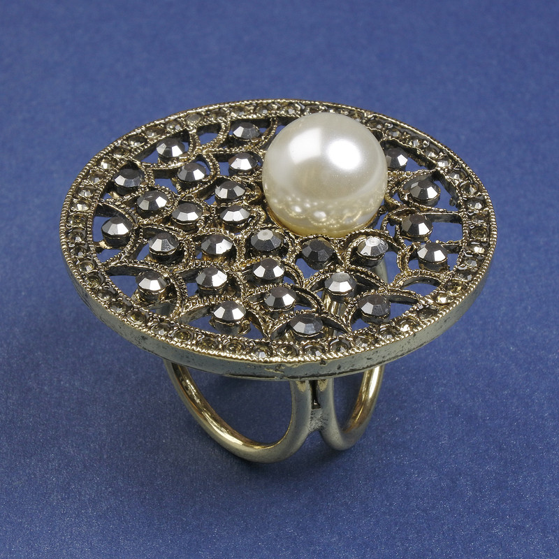 Broszka-zacisk do szalików i chustek, białe kryształy Mallorca, 40 mm ±, złoty metal, klips, średnica 22 mm ±