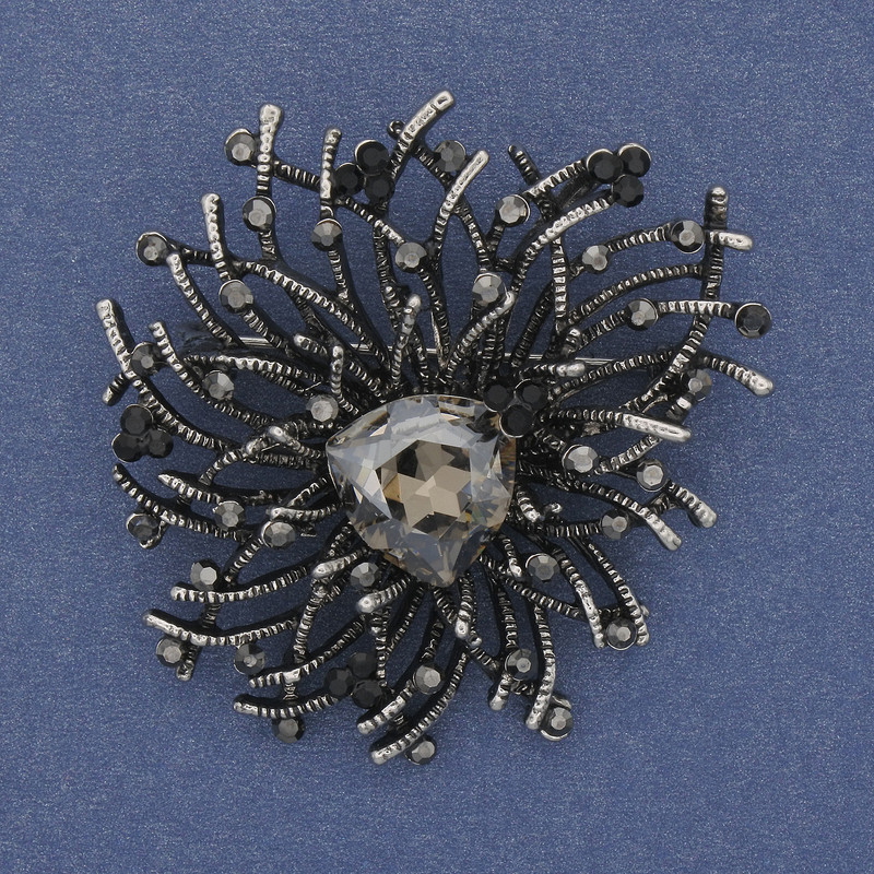 Broszka-wisiorek Accent z szarym kryształem, szare cyrkonie, srebrzysty metal, 47 × 42 mm+